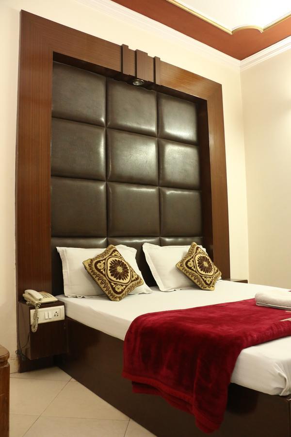 Hotel Maharaja Delhi  Exteriör bild